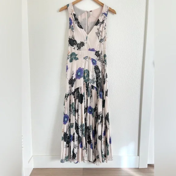 FREE PEOPLE dress / sure thing pastel floral tiered maxi dress / size S - Picture 3 of 8